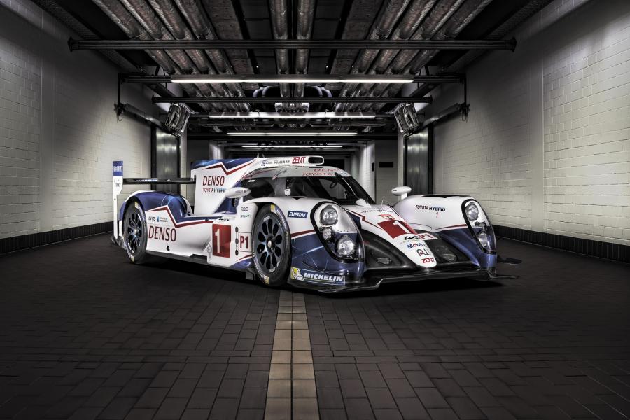  Toyota TS040 Hybrid 2015 года  (фото 2 из 14)